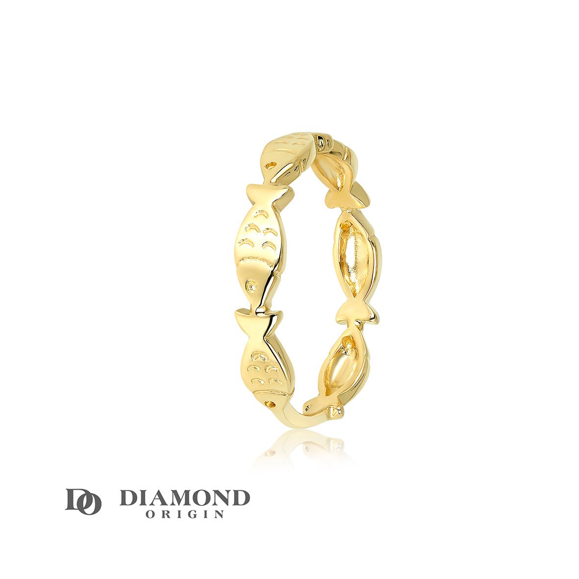 So, whether you're drawn to the symbolic nature of the fish, looking to add a little fun to your jewelry collection, or seeking a unique gift for someone special, the 14K Gold Fish Stackable Ring from Diamond Origin is a piece that promises to impress. It's a charming mix of style, whimsy, and quality craftsmanship - a little treasure that's sure to bring joy.